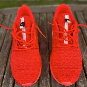 Nike Roshe Casual Sneaker Sz. 9.5